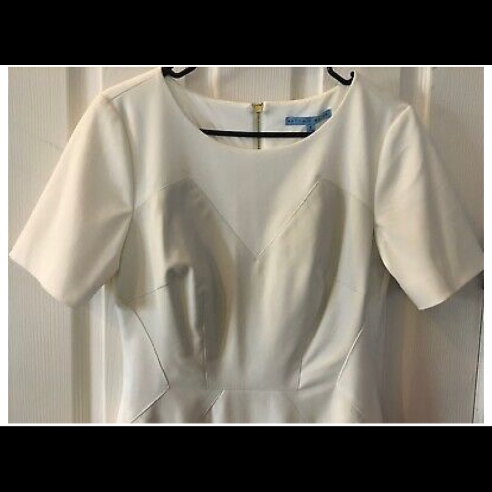 Dress - Picture 4 of 7